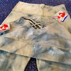 Joy Lab High rise jogging pants and sports bra